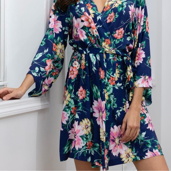 Yumi Kim Floral Robe - Picture 3 of 5